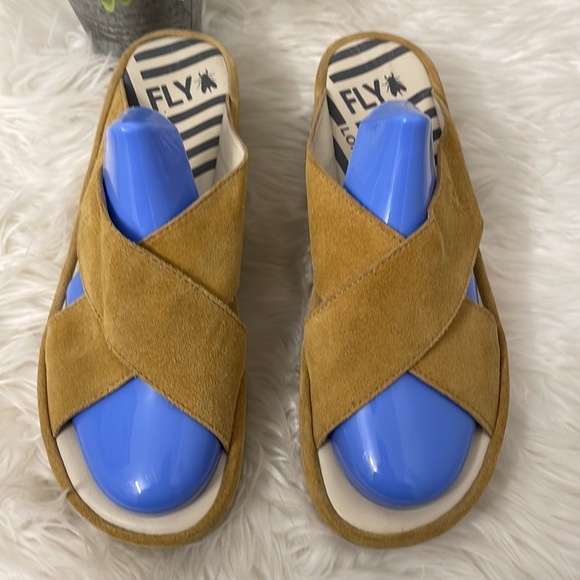London Fly Criss Cross Suede Sandal Slide - Picture 3 of 7